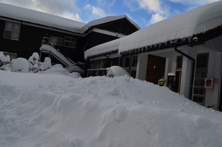 交流センター周辺の積雪状況です。R3.1.8.PM2